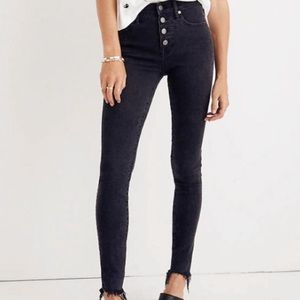 Madewell Petite 9" Mid-Rise Skinny Jeans in Black